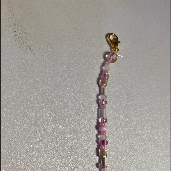 Pink beaded necklace - Picture 11 of 11